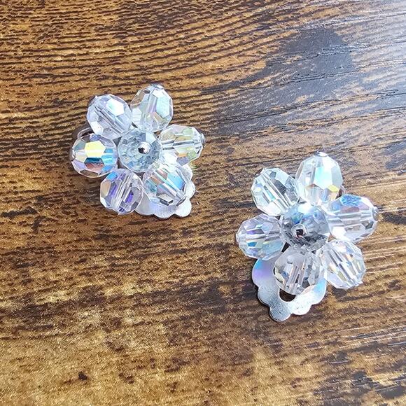 Vintage 1990s Clip On Earrings Flower Shaped White Clear Beads - Picture 1 of 4